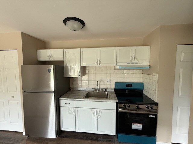 Building Photo - 6652-6666-6666 Rita Dr