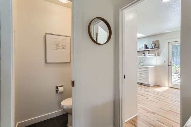 Building Photo - Cedar Hills 3 Bedroom, 2.5 Bathroom Ranch