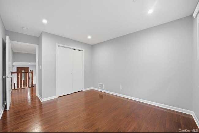 Building Photo - 87 Woodlawn Ave