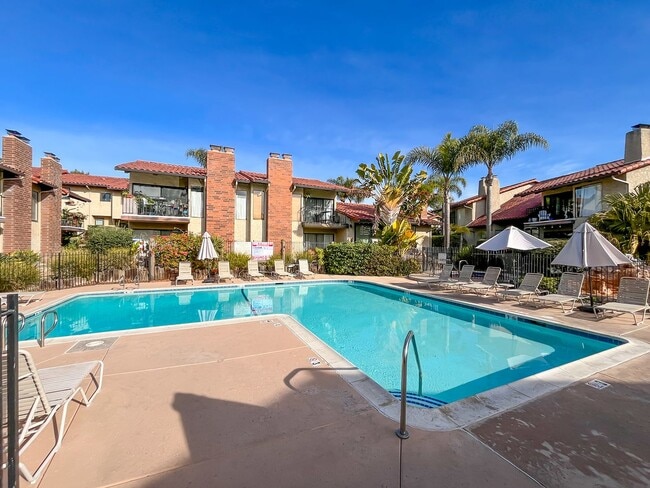 Building Photo - Charming 1 bedroom home in the Tranquil Casitas De La Costa Community.