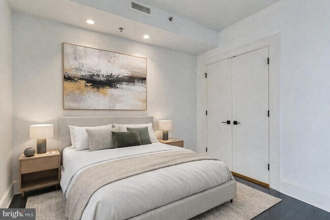 Building Photo - 1011 M St NW