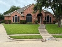Building Photo - 405 Love Bird Ln