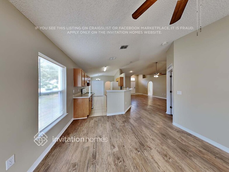 Building Photo - 5602 Oakwood Knoll Dr