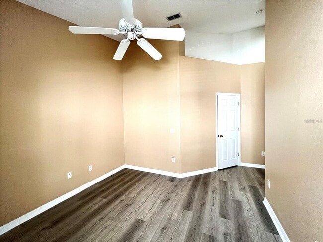 Building Photo - 16708 Glenbrook Blvd