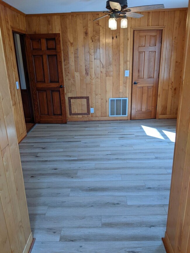 Building Photo - 5990 Idlewild Rd