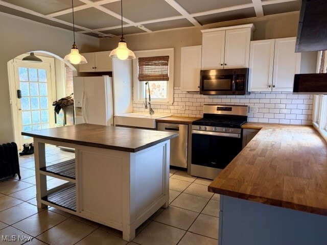 Building Photo - 517 Aqueduct St