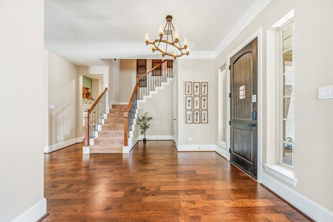 Building Photo - 2418 Sandhill Crest Ln