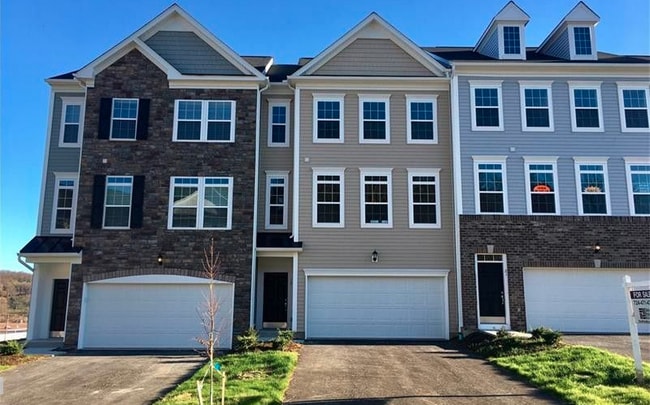 Primary Photo - 19 Remington Dr