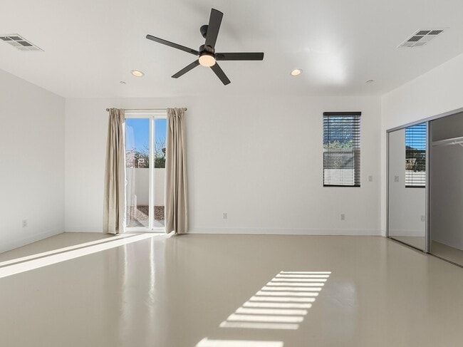 Building Photo - 33059 Rancho Vista Dr