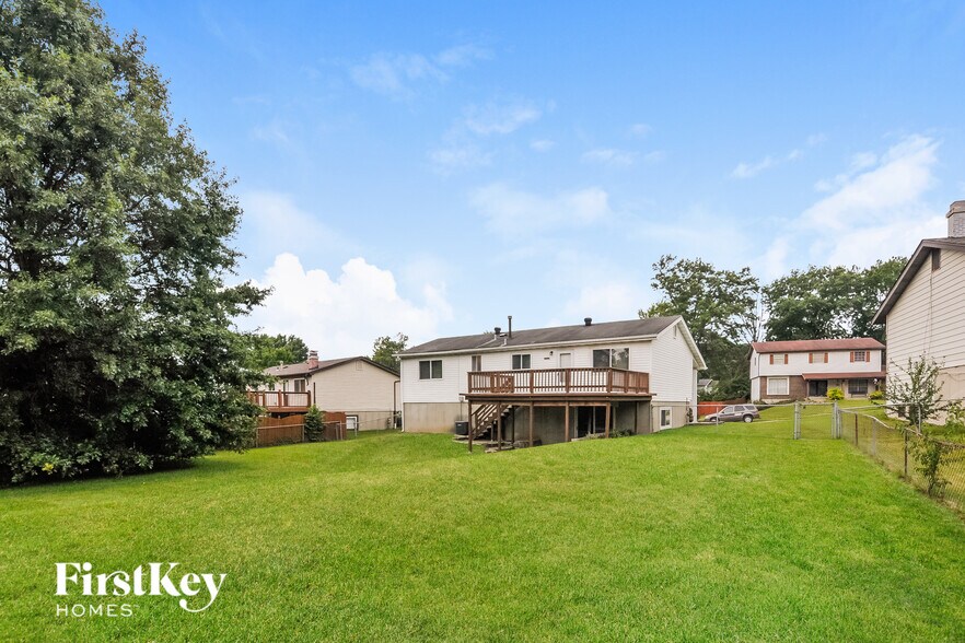 Building Photo - 5708 Madlar Ln