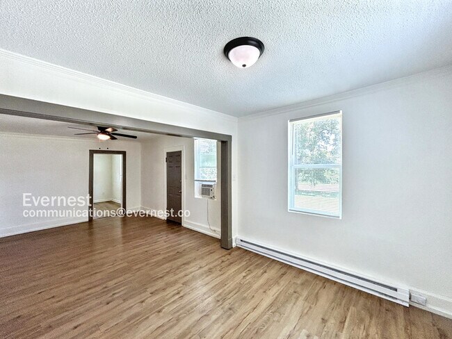 Building Photo - 2193 Clifton Ave