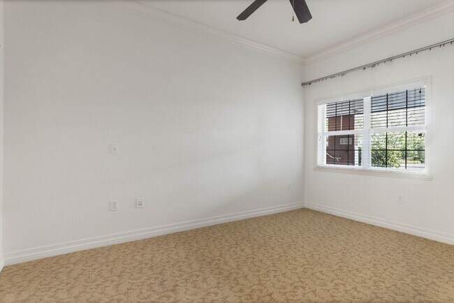 Building Photo - 1102 Sunset View Cir