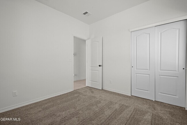 Building Photo - 245 Hunstanton St
