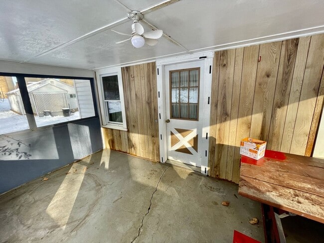 Building Photo - 120 Cotter Rd