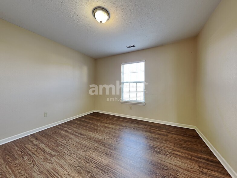 Building Photo - 16938 Maraschino Dr