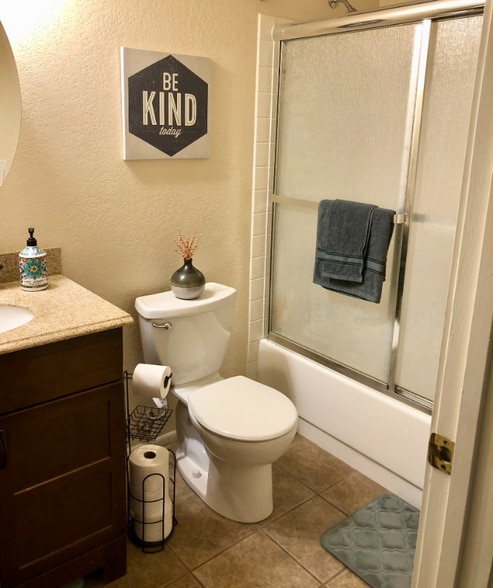 Building Photo - 18844 N 40th Pl