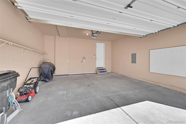 Building Photo - 17705 E Emilia Dr
