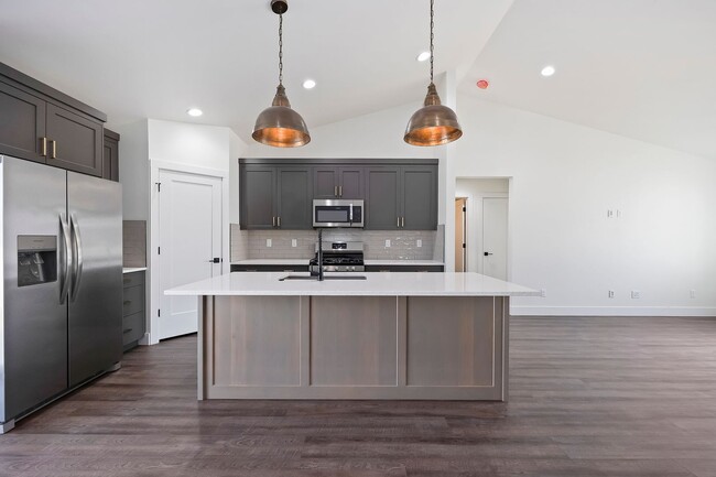 Building Photo - 719 Cheri Ct