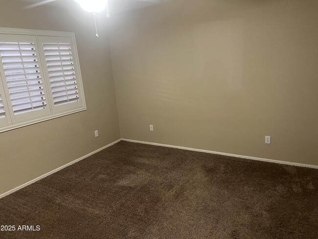 Building Photo - 15032 W Jackpot Way