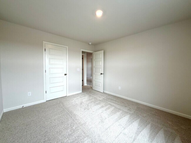 Building Photo - 919 Moray Ln