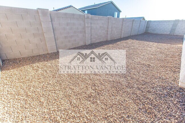 Building Photo - 13413 W Tether Trail