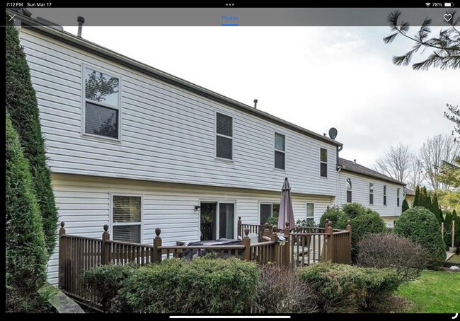Building Photo - 1409 Yorktown Dr