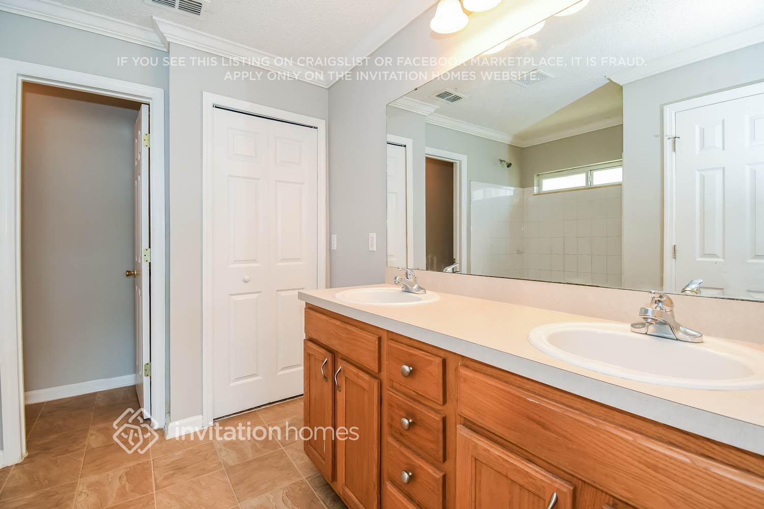 Building Photo - 9294 Thunderbolt Dr