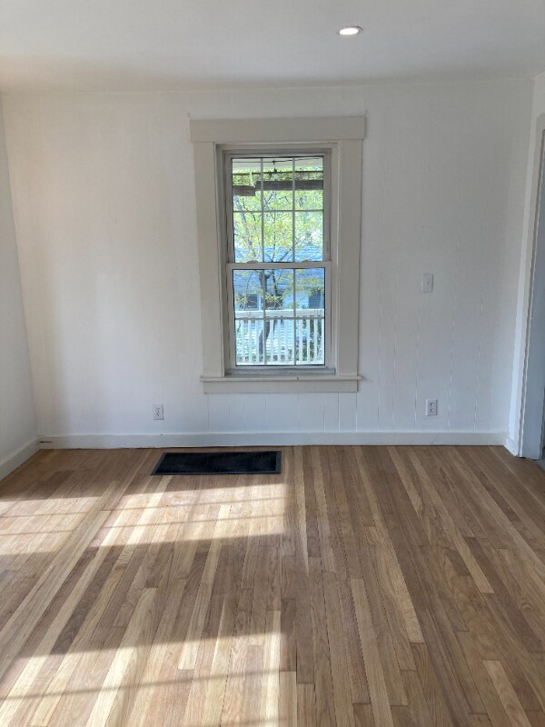 Building Photo - 8 Horne St