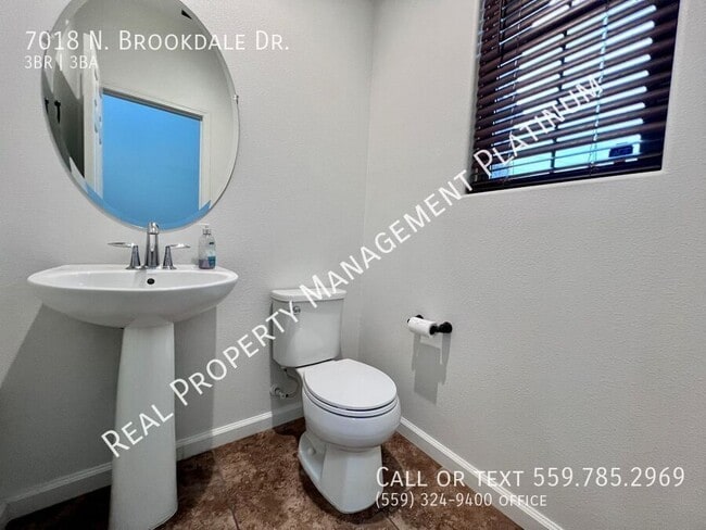 Building Photo - 7018 N Brookdale Dr