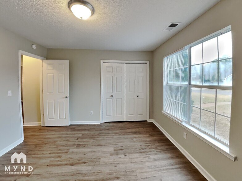 Building Photo - 169 Park Pl Ln