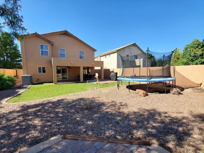 Building Photo - 7409 Sidewinder Dr NE