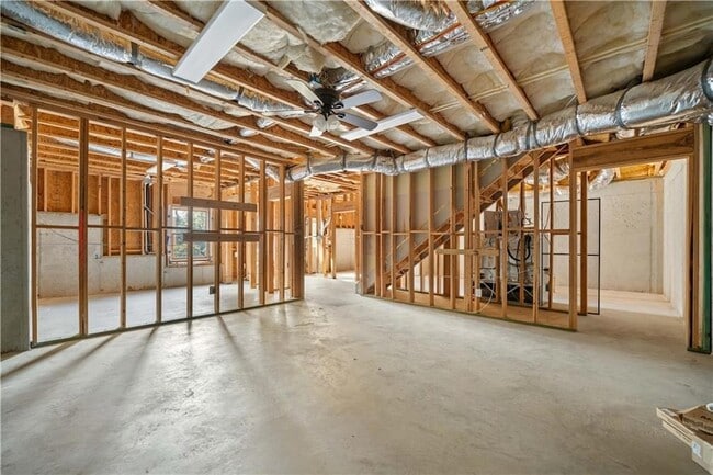 Building Photo - 2180 Hilltop Overlook Way
