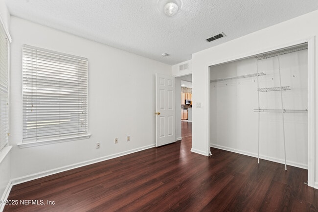 Building Photo - 12239 Plumbridge Ln