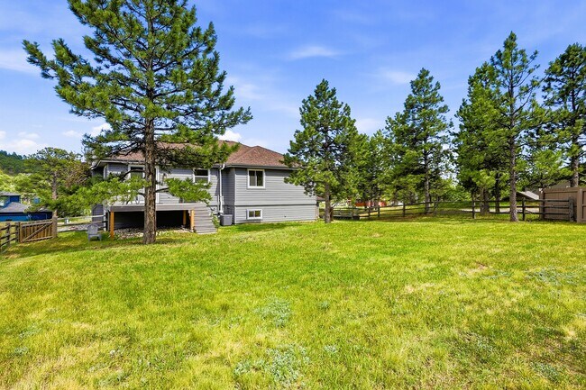 Building Photo - 1635 Muirfield Ln