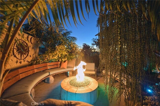 Building Photo - 281 Ledroit St