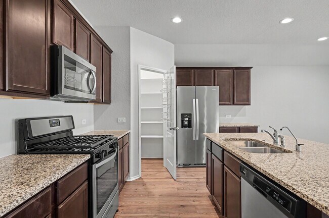 Building Photo - 18287 Woodpecker Trl
