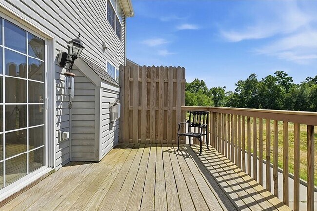 Building Photo - 10565 Cherry Grove Ct
