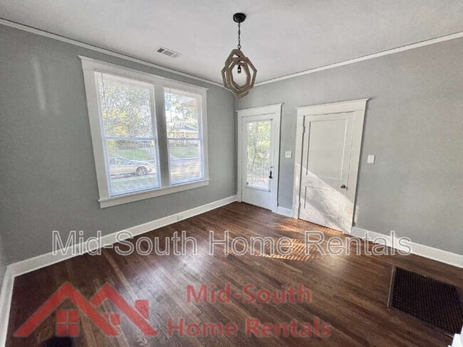 Building Photo - 666 Landis St