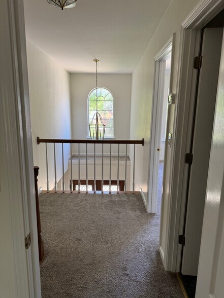 Building Photo - 151 Grande View Ln