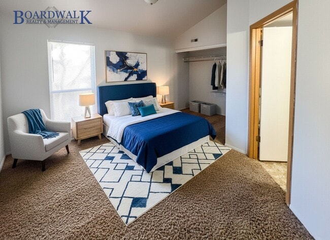 Building Photo - Charming 1-Bedroom Gem