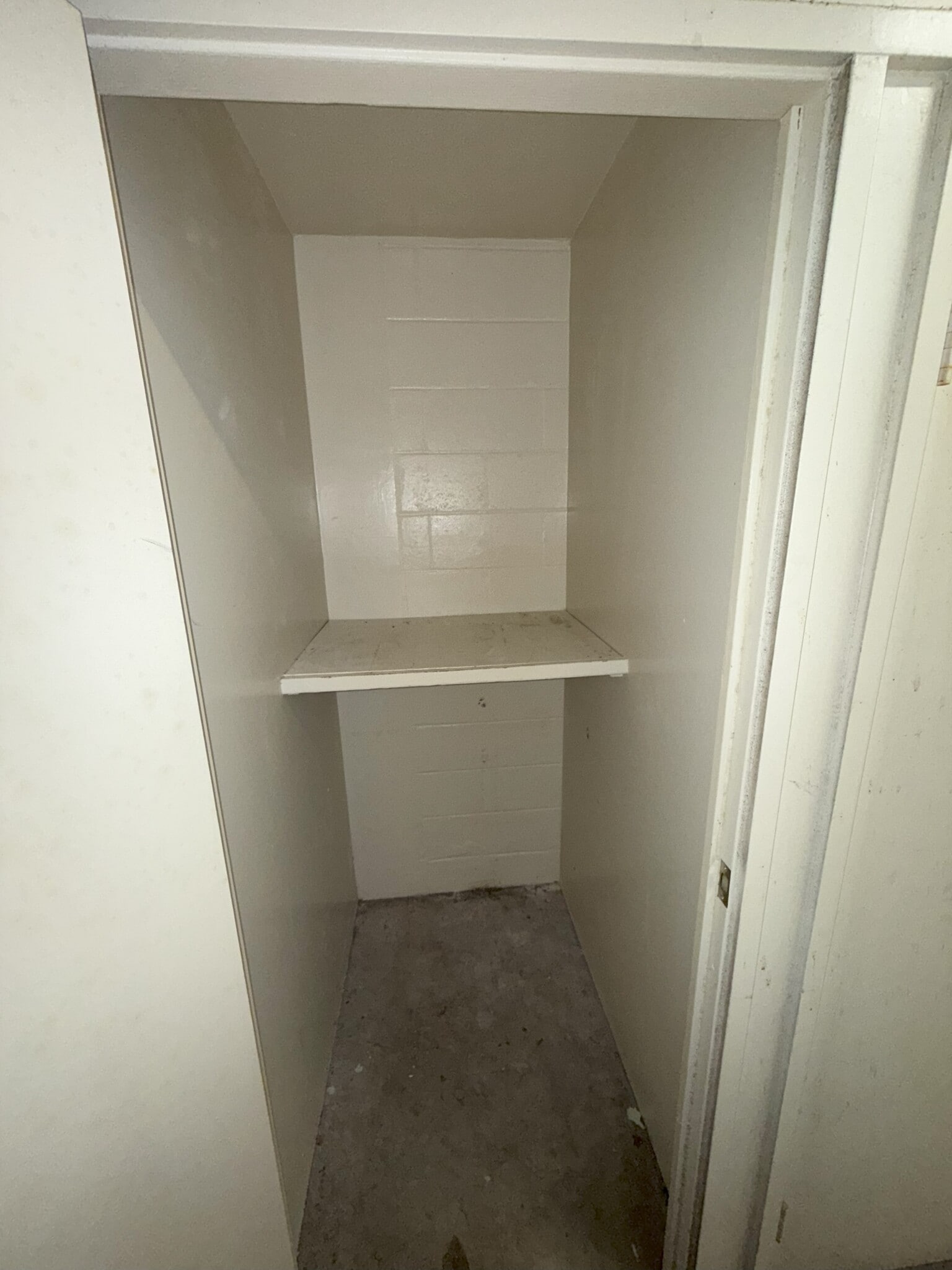 Separate Storage - 1621 Dole St