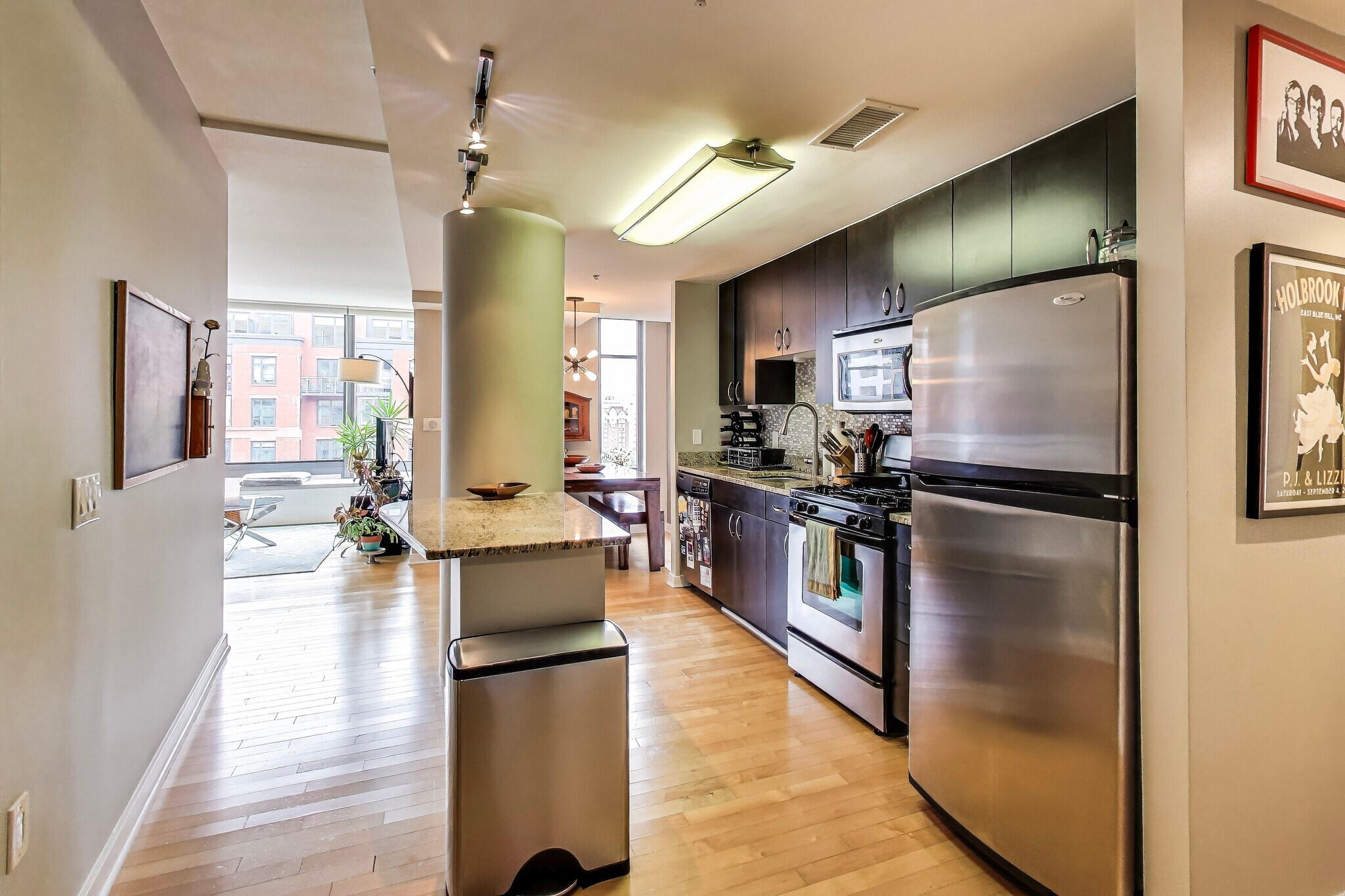 Building Photo - 475 K St NW