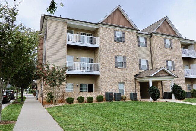 Building Photo - 302 Capstone Dr