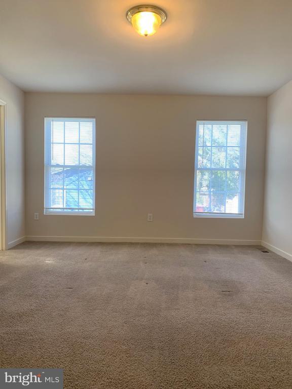 Building Photo - 1011 Myrick St