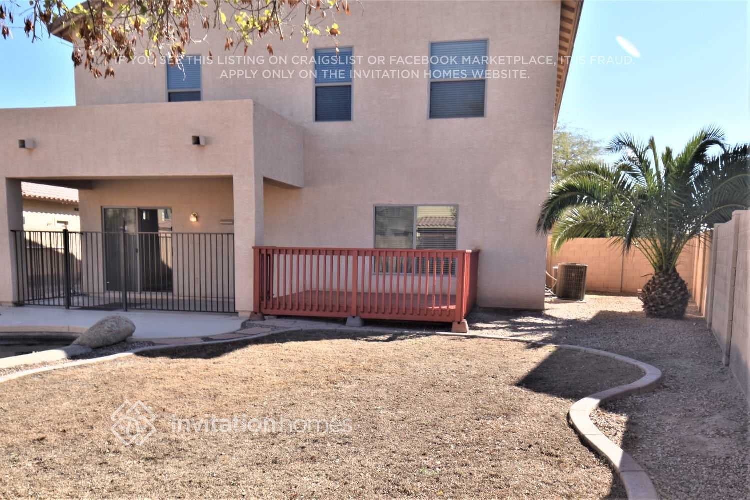 Building Photo - 44258 W Cypress Ln