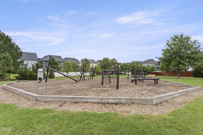 Building Photo - 2081 Great Ridge Pkwy