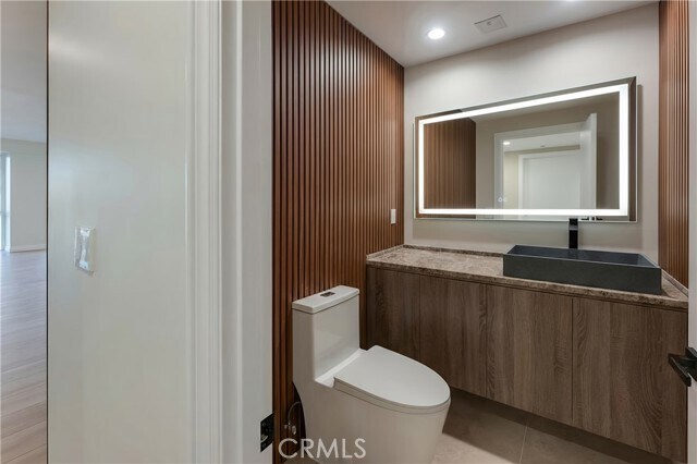 Building Photo - 10750 Wilshire Blvd