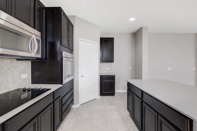 Building Photo - 131 Connor Elkins Dr