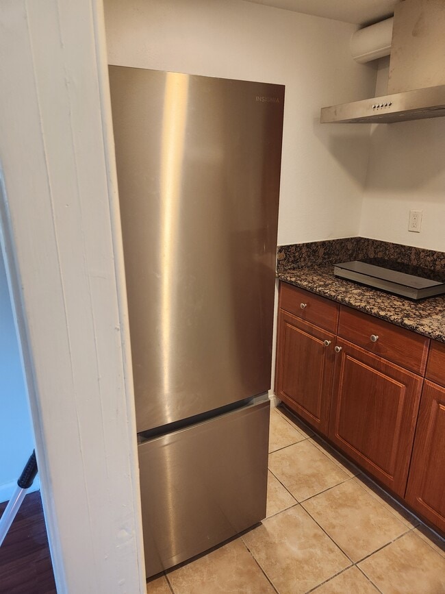 Building Photo - 4921 Kester Ave