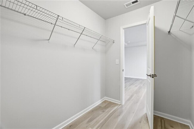 Building Photo - 1543 Maston Rd